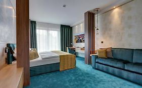 Hotel Im Engel  4*